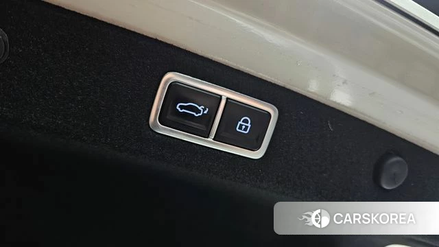 Hyundai Grandeur Hybrid (GN7) id 4608315 из Кореи 8