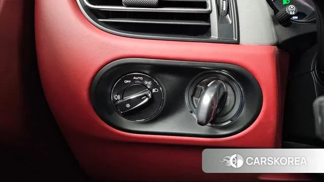 Porsche Macan id 3614902 из Кореи 8