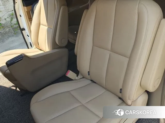 Kia The New Carnival id 2977083 из Кореи 8