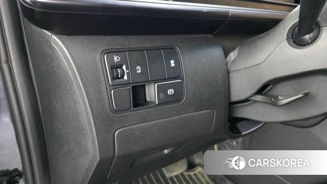 Hyundai Staria id 4354813 из Кореи 8