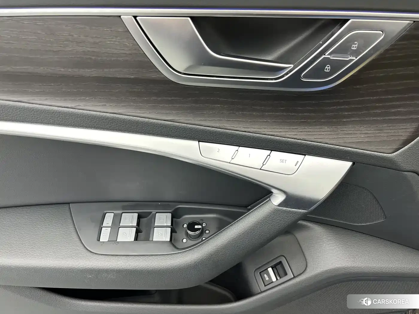 Audi A6L id 4583696 из Китая 8