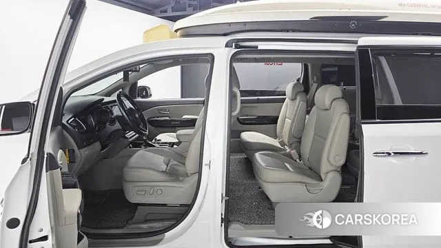 Kia The New Carnival id 3368598 из Кореи 8