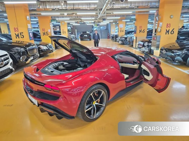 Ferrari 296 GTB id 3914398 из Кореи 8