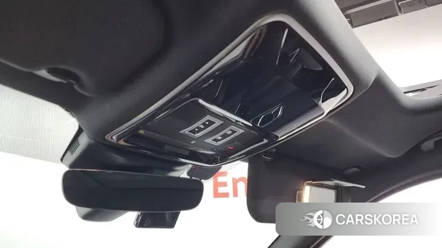 Land Rover Range Rover Velar id 3718857 из Кореи 8