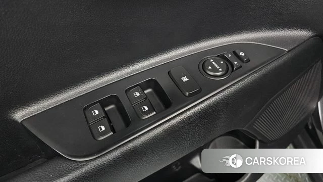 Kia Stonic id 4717717 из Кореи 8