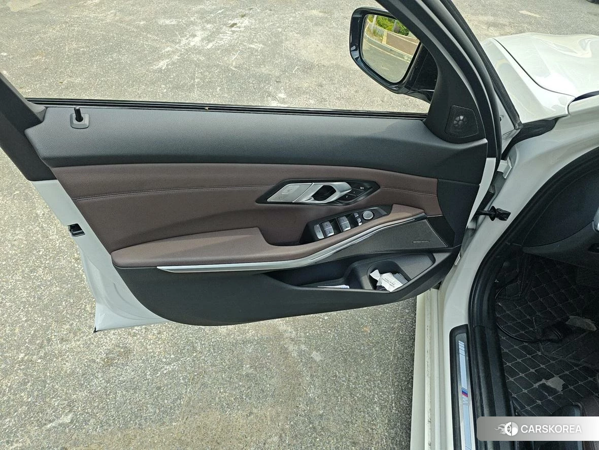 BMW 3 series id 4440729 из Китая 8