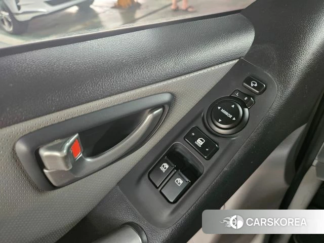 Hyundai The New Grand Starex id 4647665 из Кореи 8