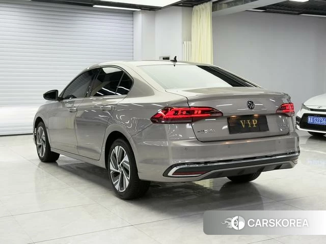 Volkswagen Bora id 4263109 из Китая 8