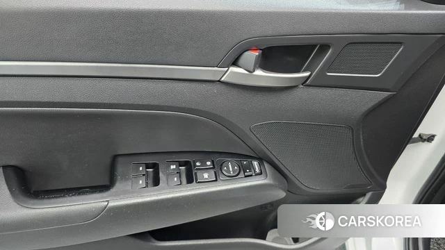 Hyundai Avante AD id 4531075 из Кореи 8