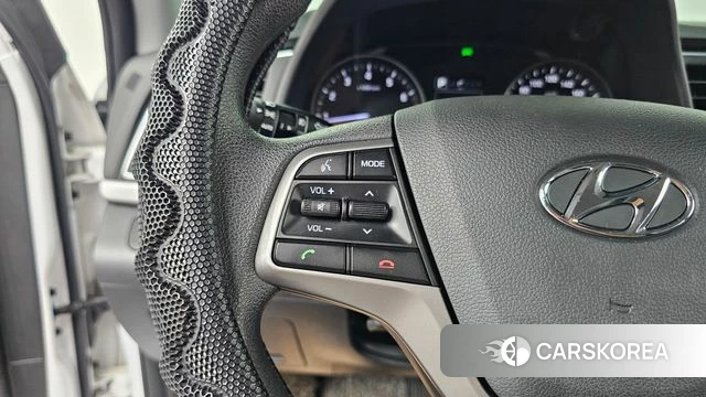Hyundai Avante AD id 4732943 из Кореи 8