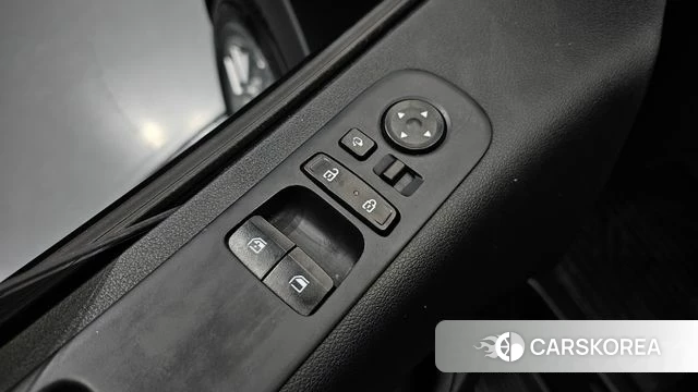 Hyundai Staria id 3826684 из Кореи 8