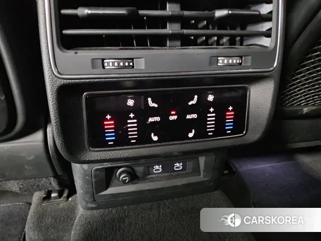 Audi Q8 (4M) id 3399122 из Кореи 8