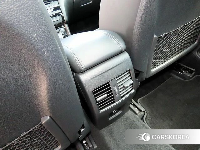Infiniti Q30 id 4755358 из Кореи 8
