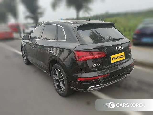 Audi Q5L id 4392013 из Китая 8