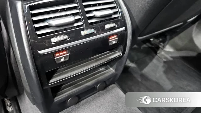 BMW 5 Series (G30) id 3307920 из Кореи 8