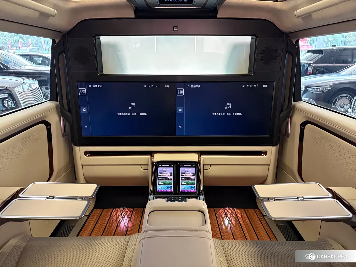 Lexus LM id 4577501 из Китая 8