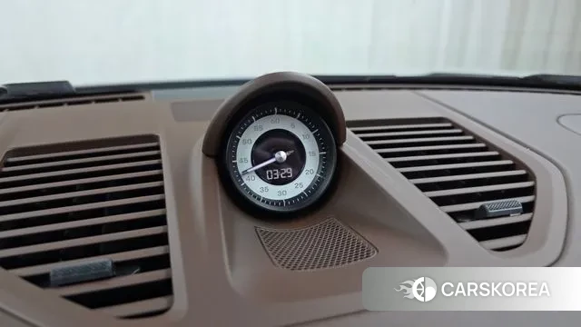 Porsche 911(992) id 3483678 из Кореи 8