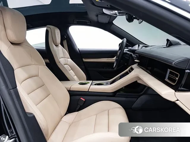 Porsche Taycan id 3383172 из Кореи 8