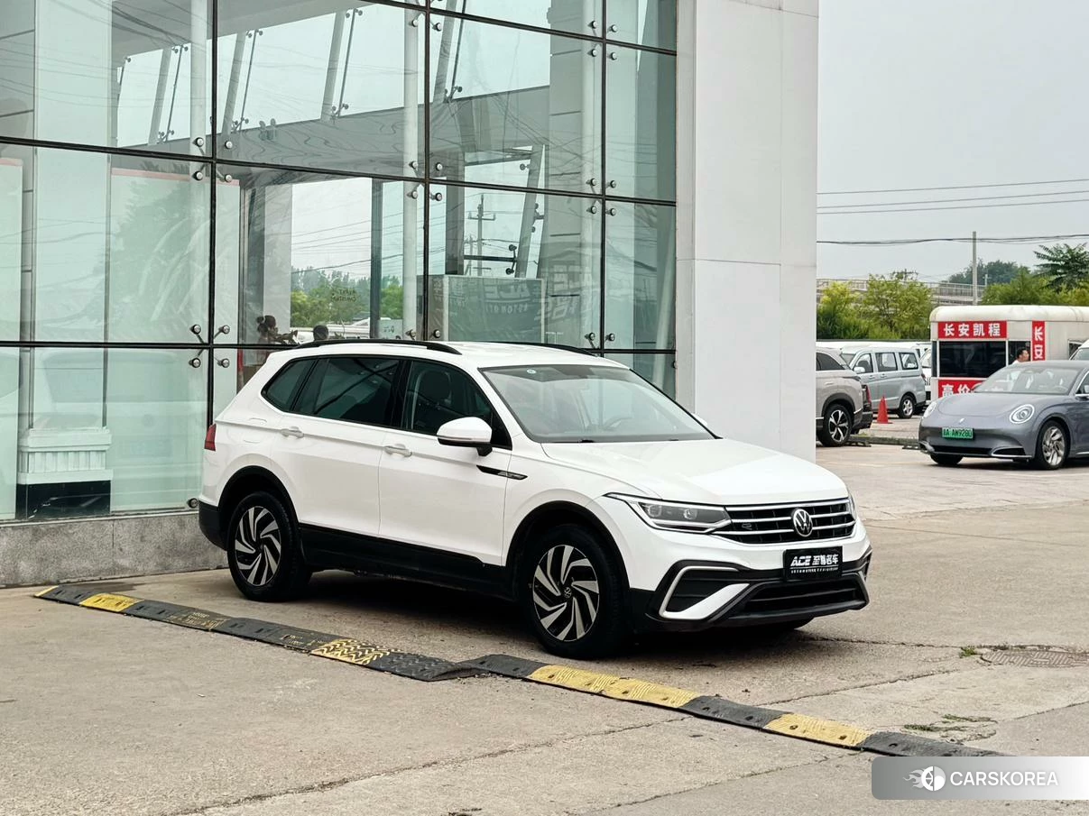 Volkswagen Tiguan L id 4421228 из Китая 8