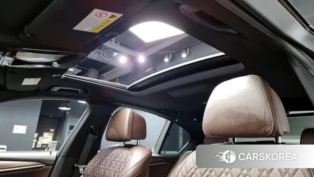 BMW 5 Series (G30) id 3460227 из Кореи 8