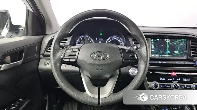 Hyundai The New Avante AD id 3573925 из Кореи 8