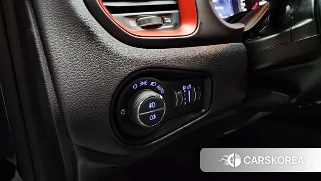 Jeep Renegade id 3039226 из Кореи 8