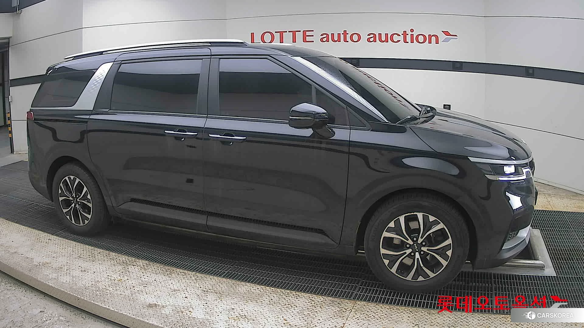Kia Carnival id 4296858 из Кореи 8