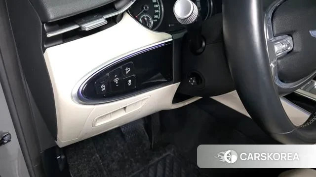 Genesis GV70 id 3488440 из Кореи 8