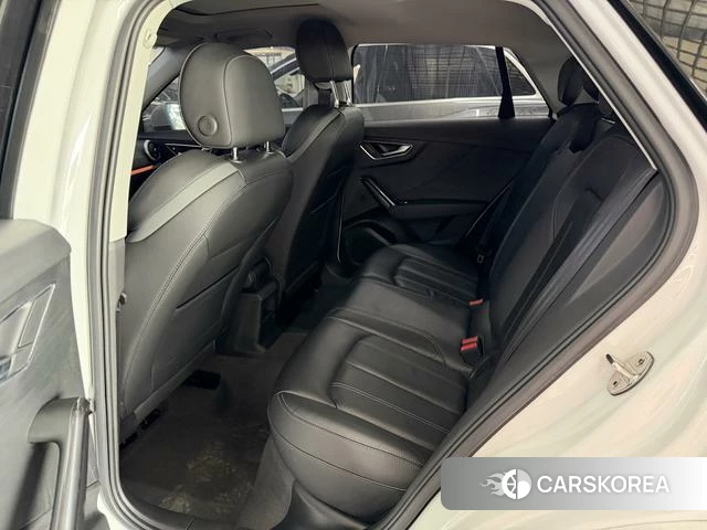 Audi Q2L id 4314578 из Китая 8