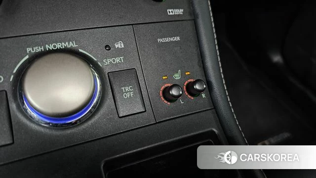 Lexus CT200h id 3917336 из Кореи 8