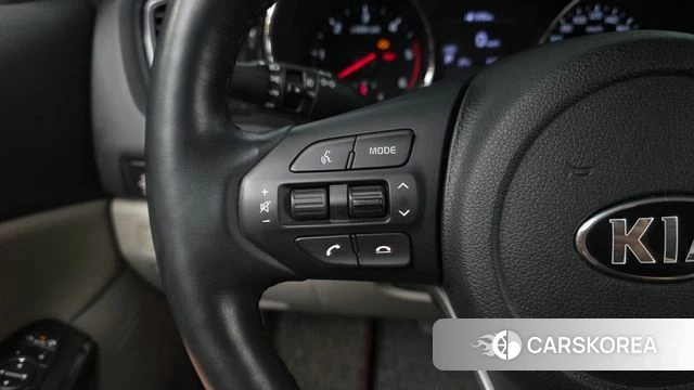 Kia The New Carnival id 4417343 из Кореи 8