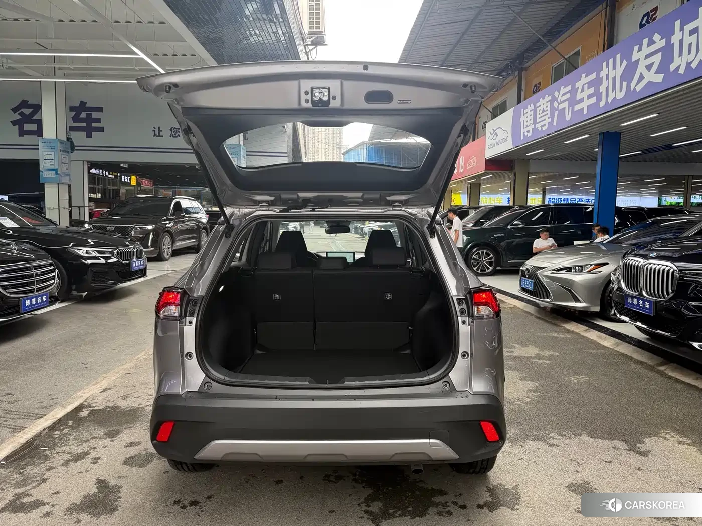 Toyota Corolla id 4577842 из Китая 8