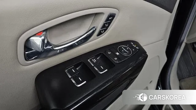 Kia All New Carnival id 3413453 из Кореи 8