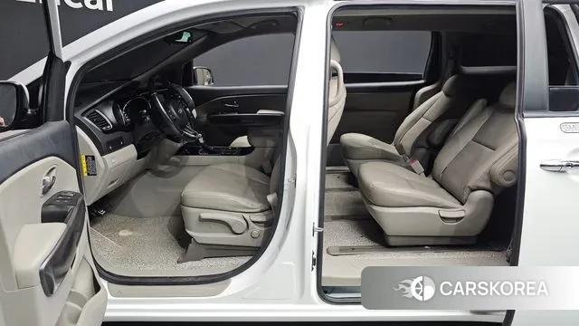 Kia The New Carnival id 3748187 из Кореи 8