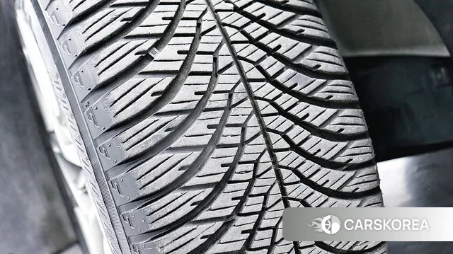 Genesis GV70 id 3043182 из Кореи 8