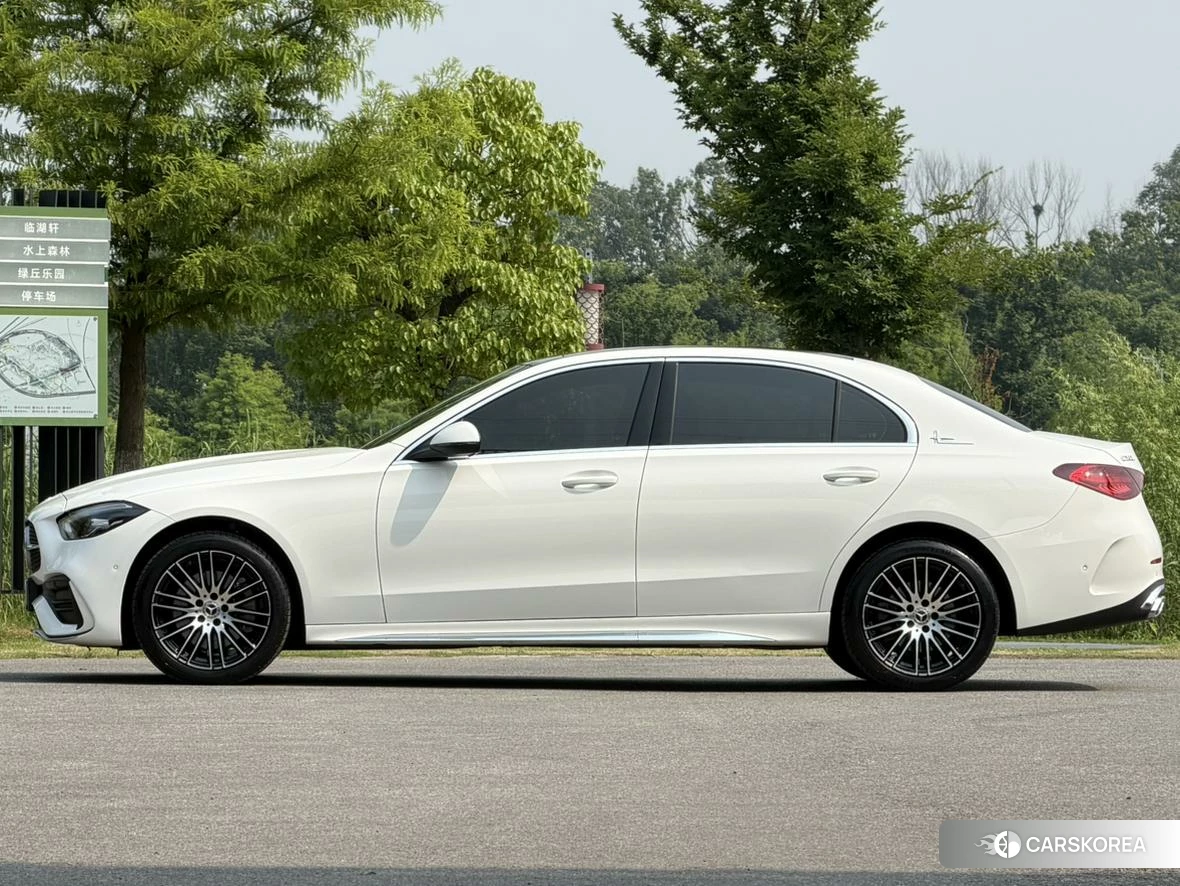Mercedes-Benz Class C id 4512497 из Китая 8