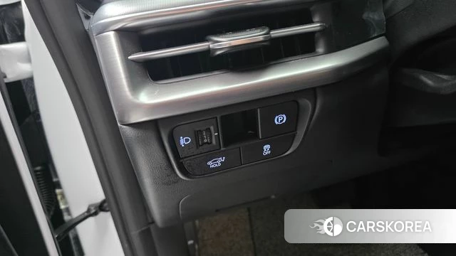 Hyundai Grandeur (GN7) id 4560101 из Кореи 8