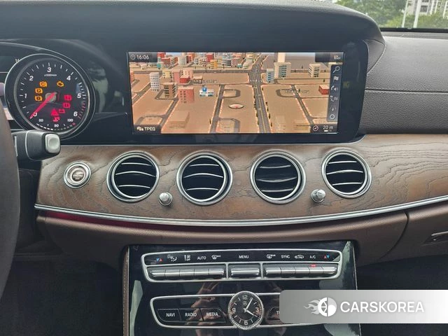 Mercedes-Benz E-Class W213 id 4403112 из Кореи 8