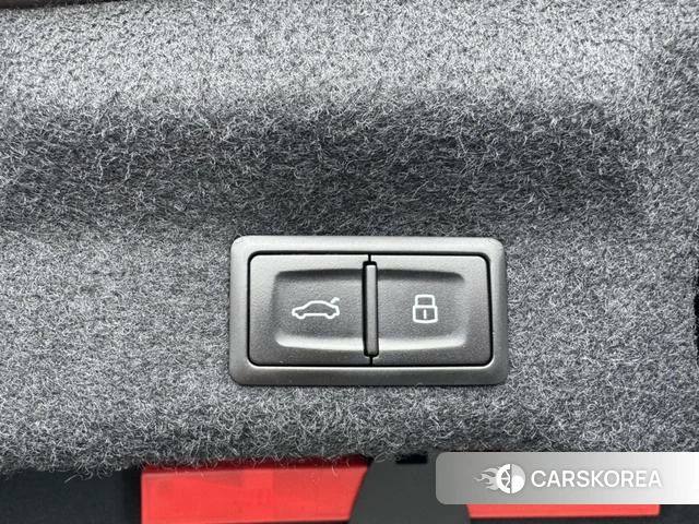 Audi A5L id 4259777 из Китая 8