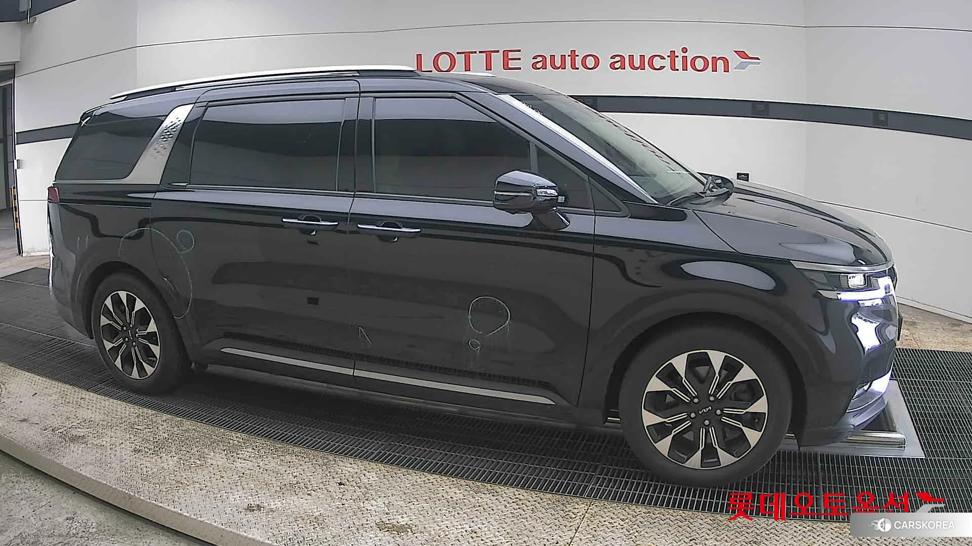 Kia Carnival id 3888430 из Кореи 8