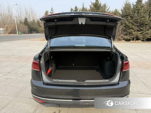 Volkswagen Bora id 4263072 из Китая 8