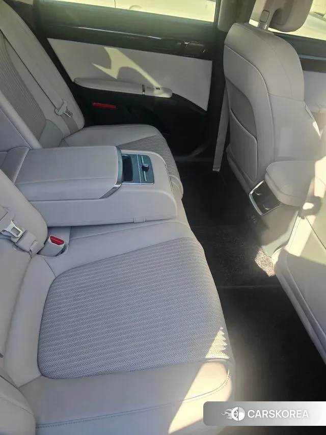 Hyundai Grandeur Hybrid (GN7) id 3437298 из Кореи 8