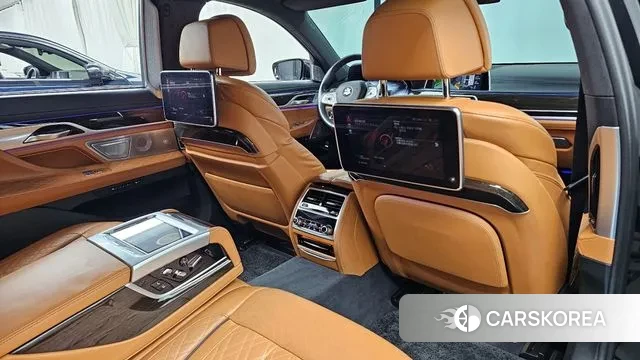 BMW 7 Series (G11) id 3606422 из Кореи 8