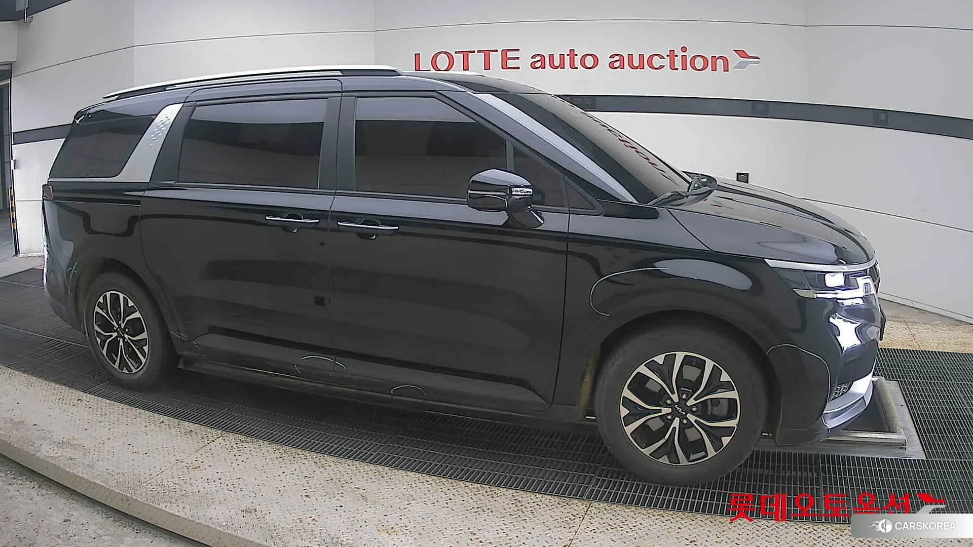 Kia Carnival id 4664336 из Кореи 8