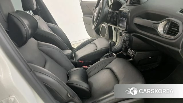 Jeep Renegade id 4383663 из Кореи 8