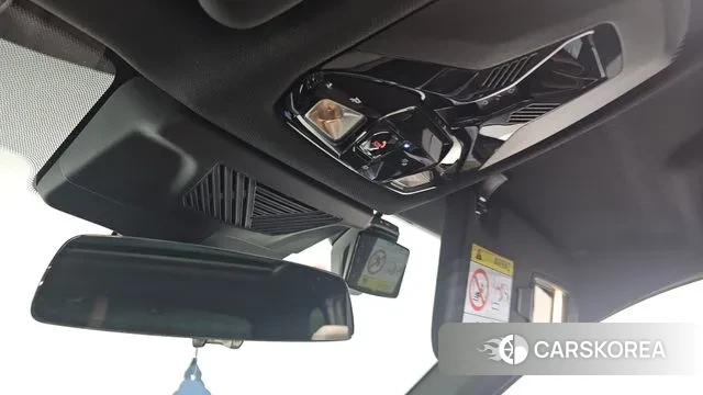 BMW iX1 (U11) id 3452407 из Кореи 8