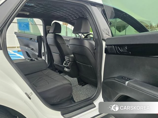 Hyundai Grandeur (GN7) id 4262681 из Кореи 8