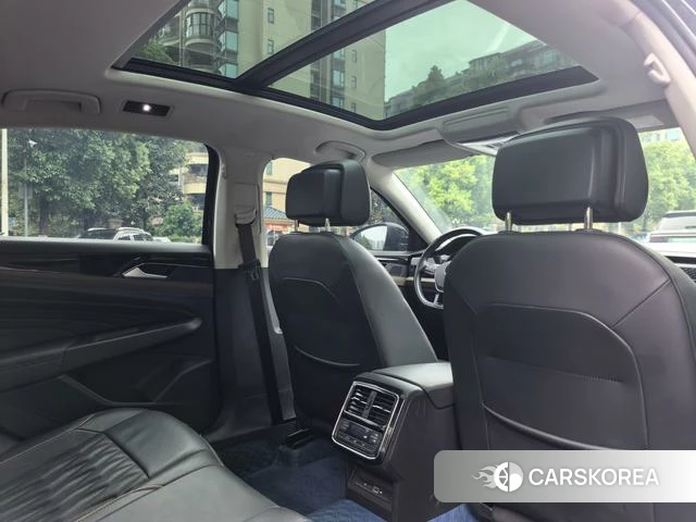 Volkswagen Passat id 4258294 из Китая 8