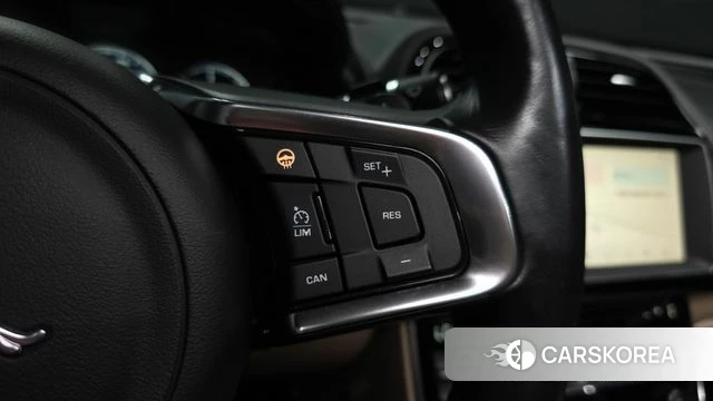 Jaguar XE id 4620391 из Кореи 8