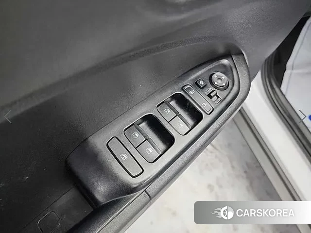 Hyundai Venue id 3525997 из Кореи 8